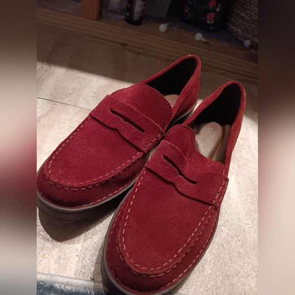 Born Red Suede Loafers - Picture 5 of 11